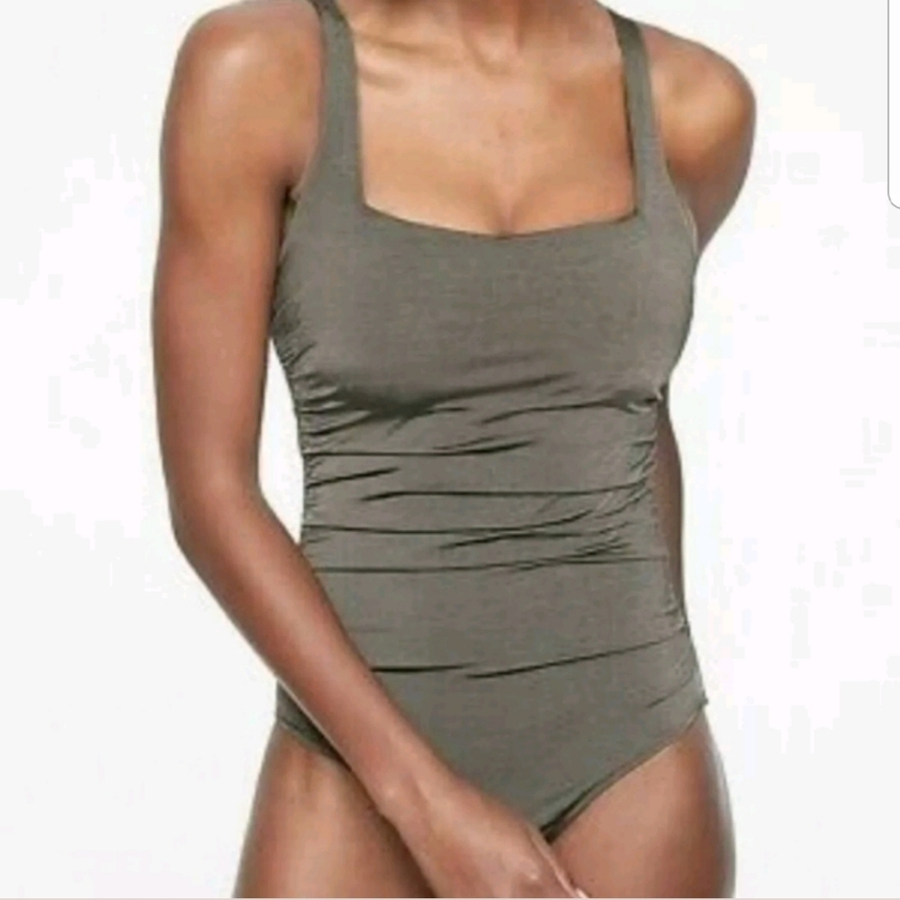 Athleta aqualuxe wide strap one piece